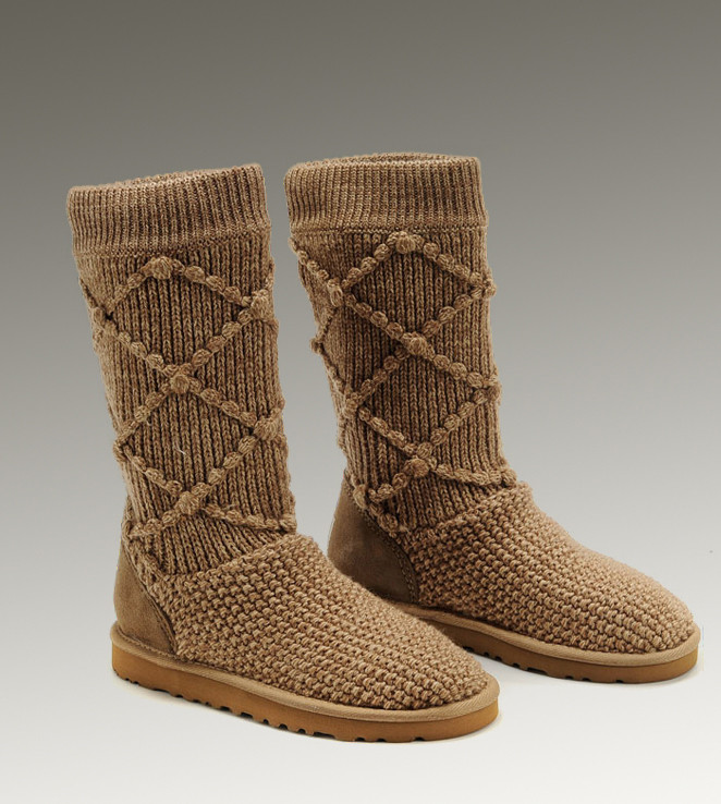 UGG Classic Cardy 5879 Boots castagno